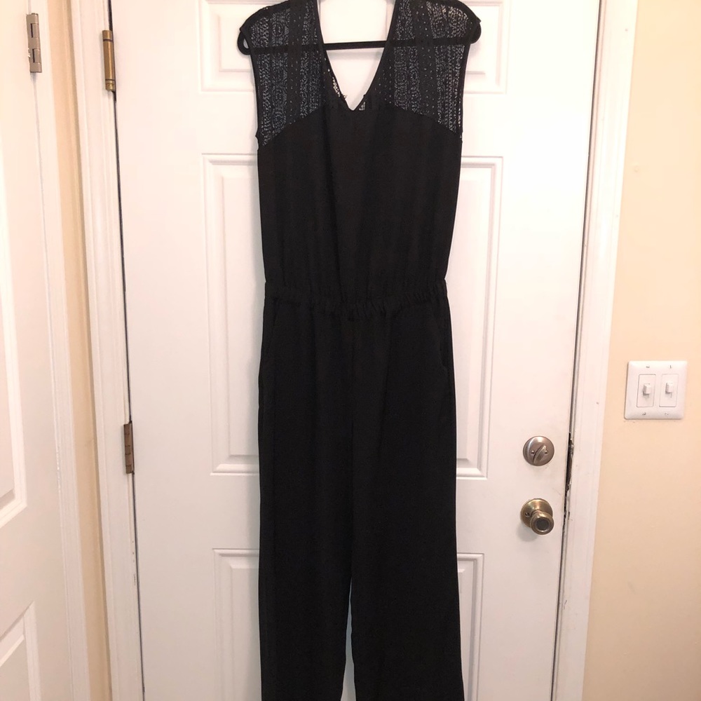 Mossimo- Black Mesh Shoulder Jumper M